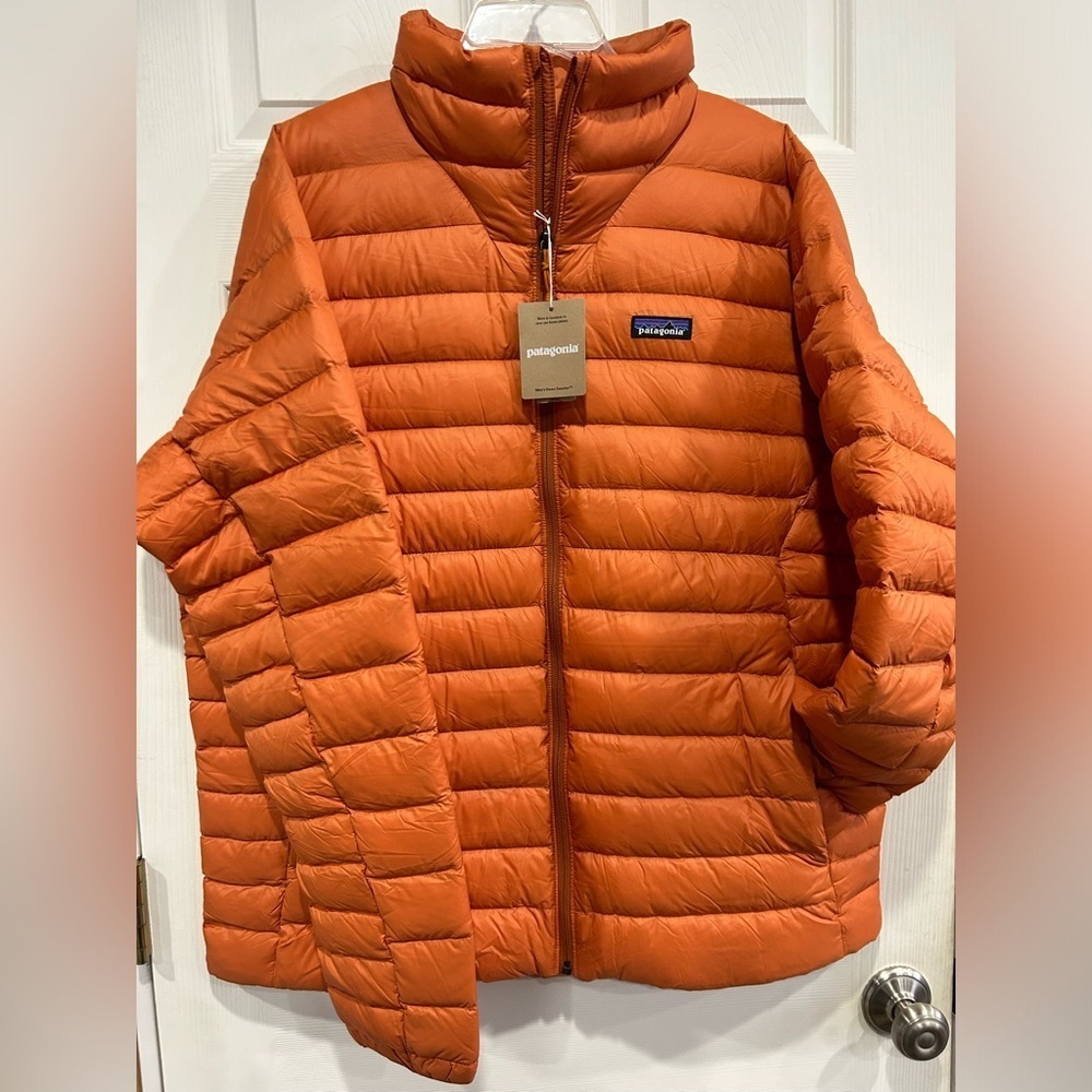 Patagonia Men's XL Down Sweater Redtail Rust Orange Puffer Jacket NWT Puffy Puff